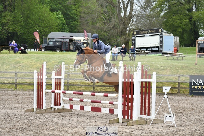 230512-092821-00321 - Cls 10 Snr 85cm Schooling