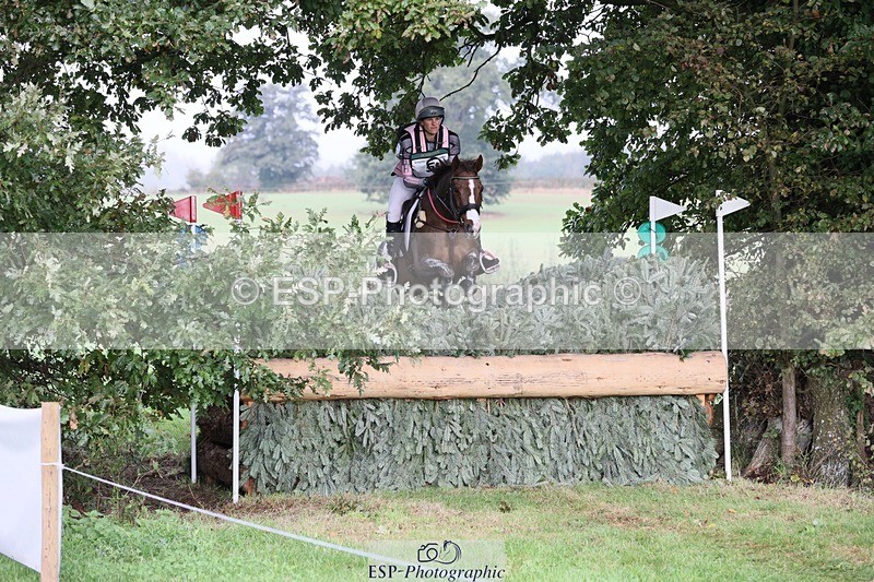 231020-101320-06185 - 005-DIAMOND.WOODS-Claire.Deuten-XC