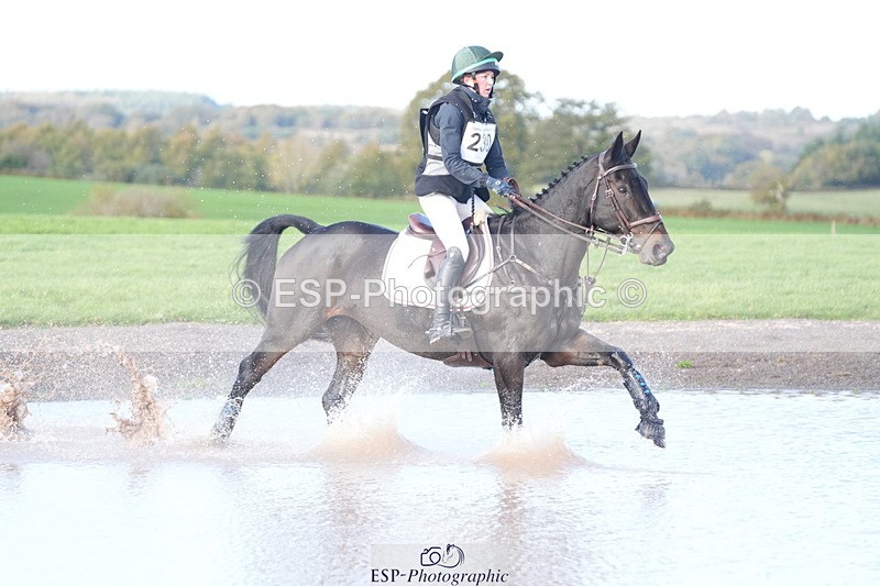 251024A-150929-13093 - C-230-Ciara.O.Connor