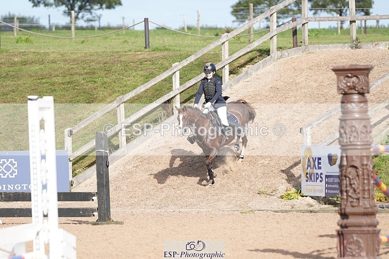 260926-153151-01249 - Cls 13 70cm Speed Derby