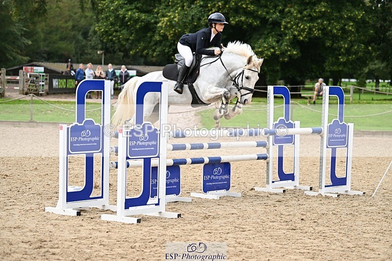 230930-122920-00489 - Cls 5 Pony Foxhunter & 1.10m Open