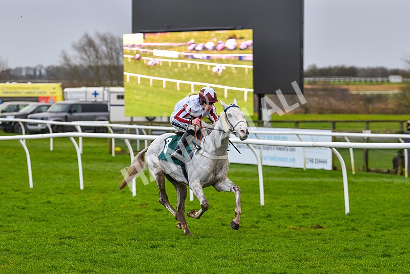 281223-Race 2-Sea Grey-9878 - Race 2