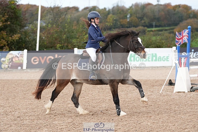 251026-120328-02307 - Cls 4 Pony Winter Novice + 80cm Open