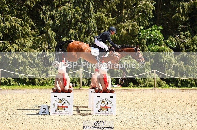 230527-142308-11130 - 451-COOLEY_SNAPCHAT-Selina_Milnes-SJ