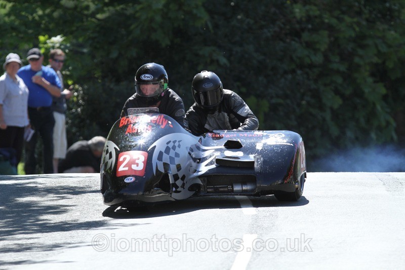 IMG_2389 - Sidecar Race 2 - TT 2013