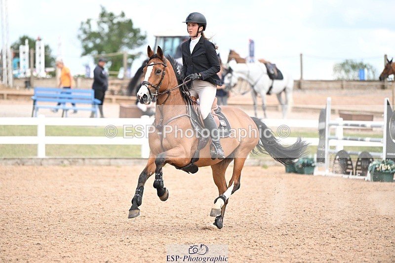 250723-155845-01282 - Cls 6 Foxhunter and 1.20m