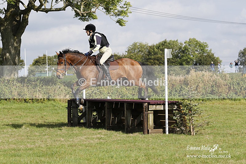  WWHT 171021 3118 - Intermediate (0.90m)  17/10/21