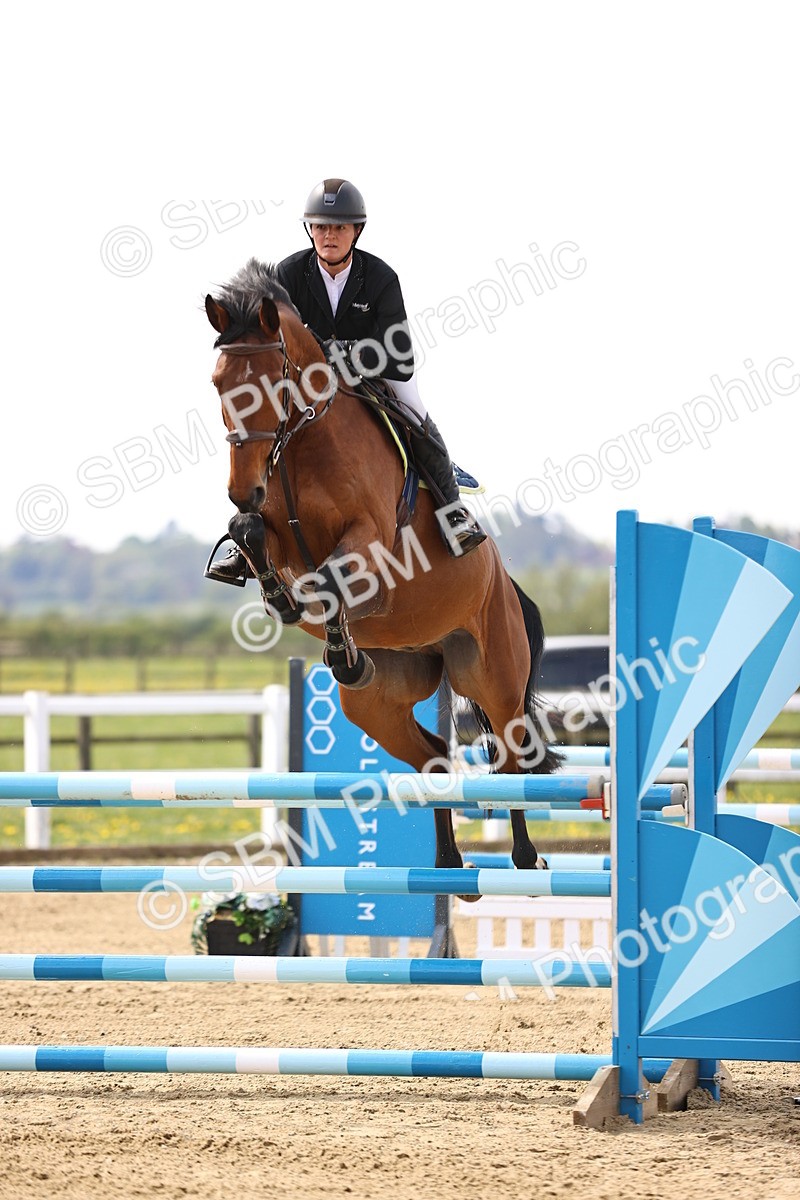 SBM_002278 - Class 11 - Senior newcomers - 1.10m