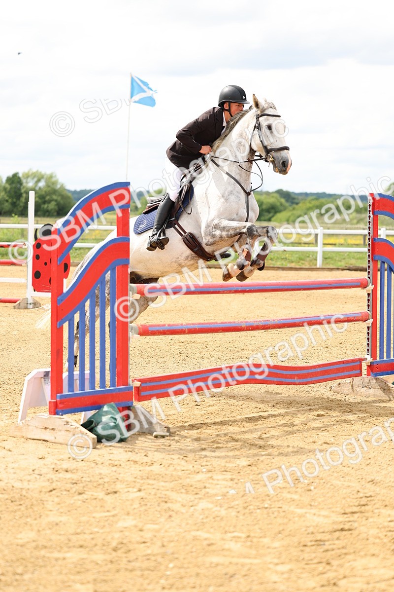 SBM_006134 - Class 19 - Senior Newcomers - 1.10m