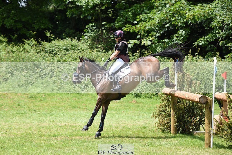 230528-123552-16383 - 438-IRISH_TRUMP-Sarah_Bullimore-XC