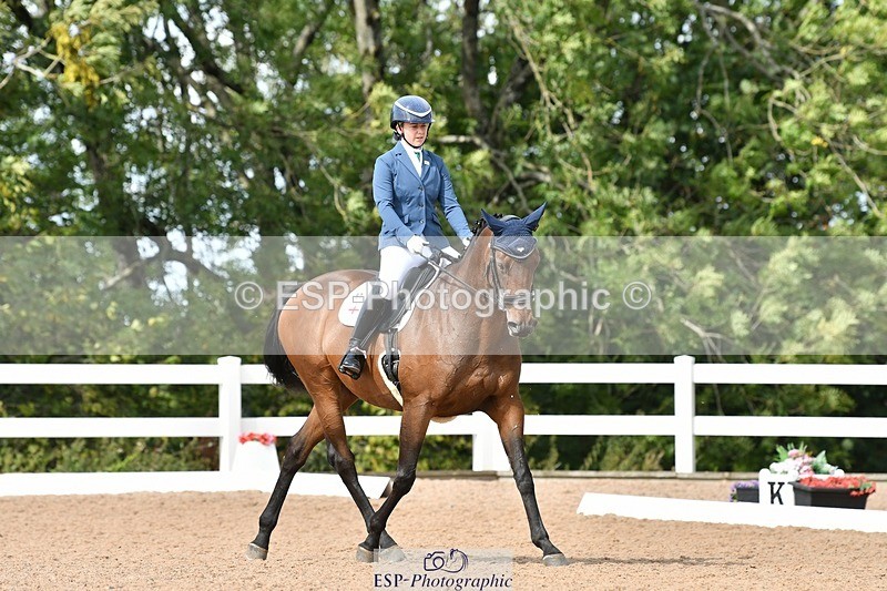 250906-124207-02769 - 087-Lauren.LanikSew.N.Sew