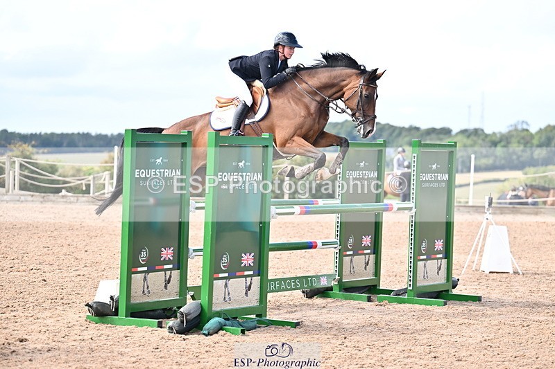 250827B-133349-00597 - Cls 4 Snr Newcomers 1.10m