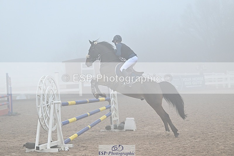 250208-124335-00646 - Cls 9 Pony Newcomers and 1m