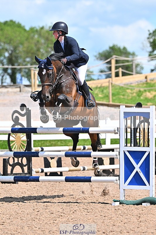 240619A-154040-00921 - Cls 5 Snr Foxhunter and 1.20m Open