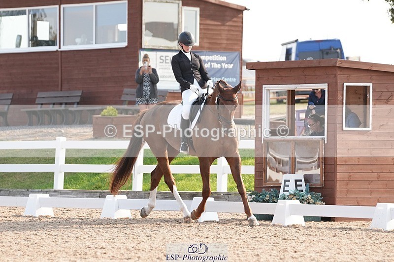 250817-090546-07090 - 121-Daisy.HedgesFelicia.v