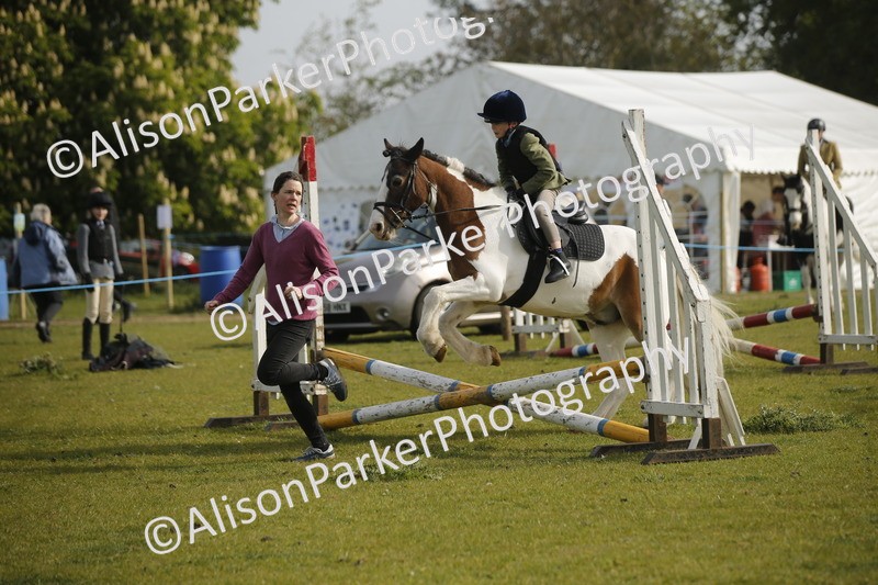 20260426-1013 - Class 1 - Mini Jumping - Lead rein or Assisted