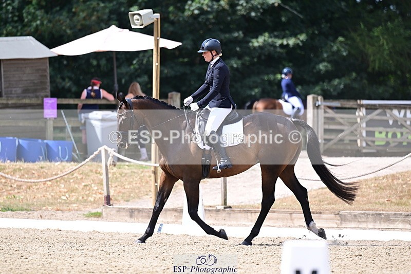 260802A-110645-05477 - Novice Silver break - break