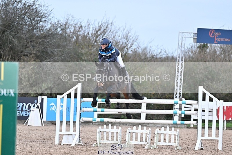 251126-135117-00643 - Cls 5 Foxhunter and 1.20m