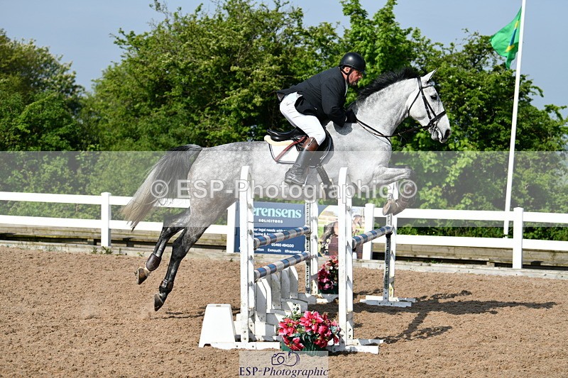 240511A-094247-11342 - Cls 28 95cm National Am Quali