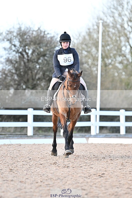 240324A-152955-04499 - Novice 27, 14.30 to 15.25