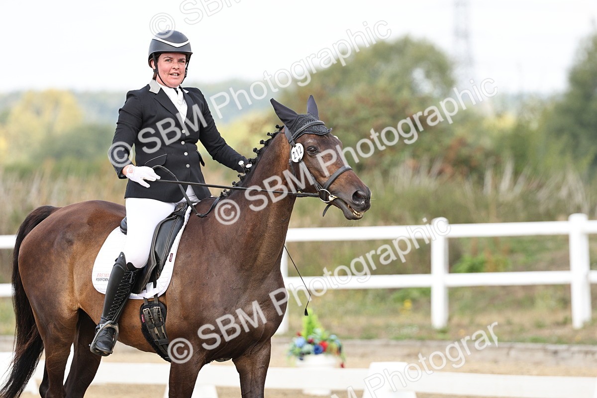 SBM_018194 - Class 16 - Novice 5 - 11.12-12.01