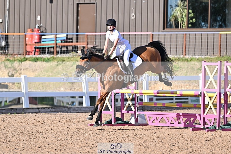 250708A-184800-00661 - 90cm Classes