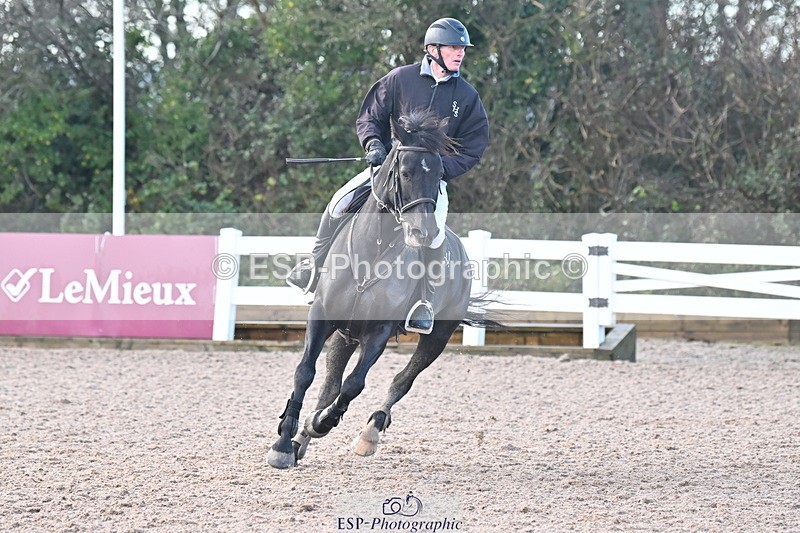 231210A-123529-02466 - Cls 19 Snr 1.05m Open