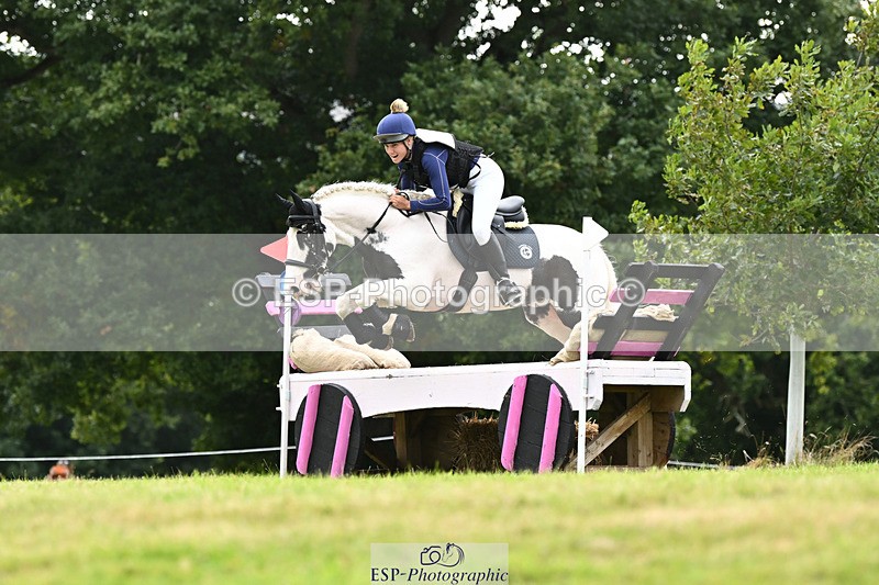 240825X-165854-37402 - 80cm XC 16.30 to 17.30