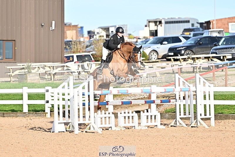 241113A-135146-00734 - Cls 05A&B Snr Fox & 1.20m Open