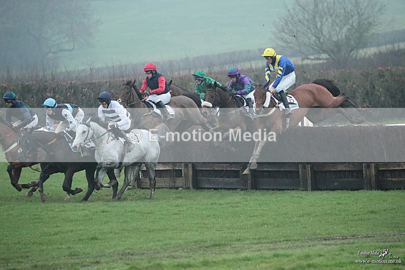 PtP 100324 1445 - Pytchley with Woodland Point-to-Point Guilsborough 10/03/24