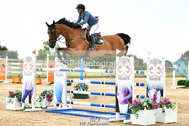 230720A-160238-04145 - Cls 9, 2 Star Big 1.40m Start to break