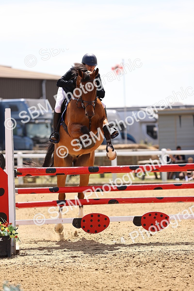 SBM_010341 - Class 9 - Senior Foxhunter - 1.20m Open