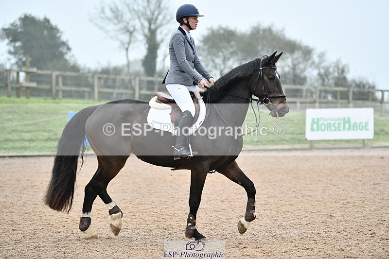 241102A-114333-04386 - SAT Cls 9 British Novice and 90cm Open