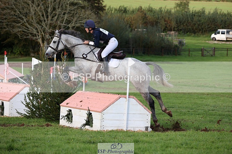 231021-161038-20555 - 557-KILBALLYBOY.SURPRISE-Courtney.Romcke-SC+XC