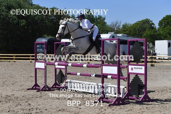 BPP_8371 - CLASS 6 Senior Newcomers/ 1.10m Open