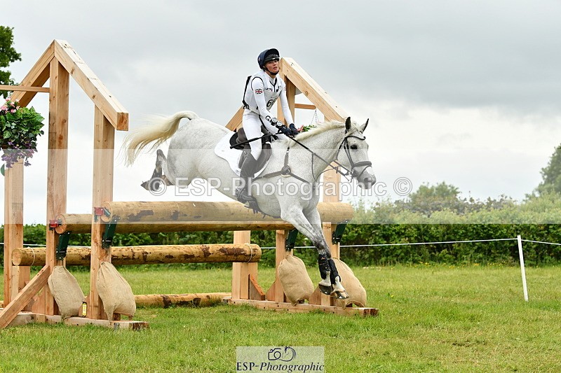 250524A-105213-09228 - A-066-Jemima.Howden-MONBEG.WHISPER