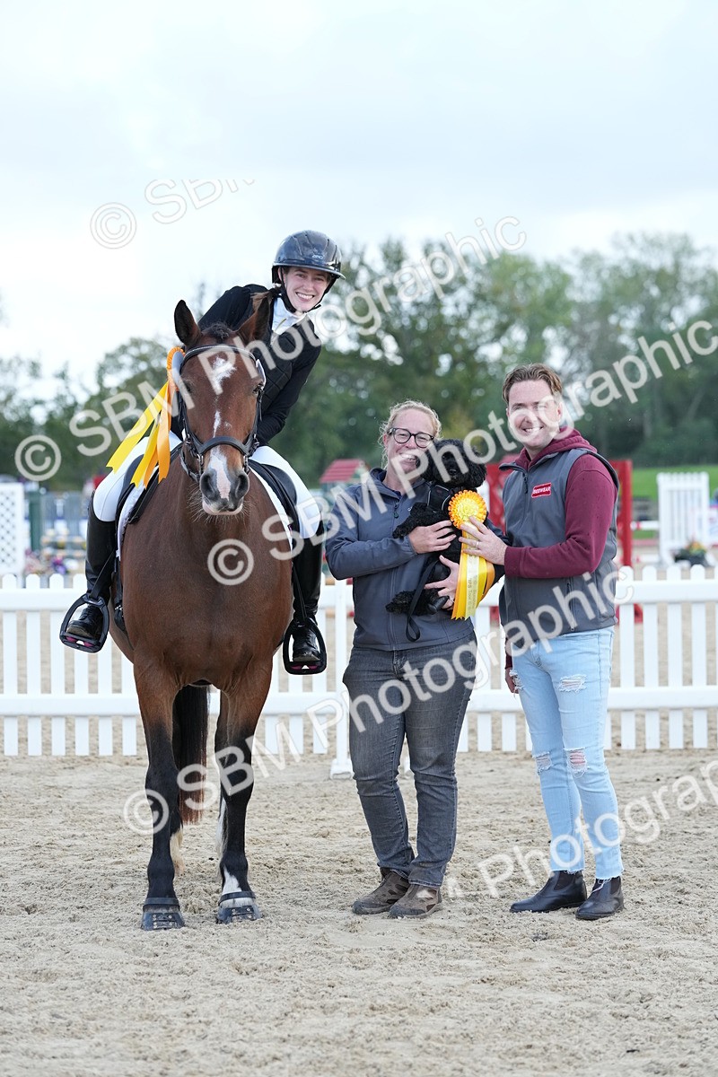 SBM_29195 - J43 - Horse & Hound Open 50cm