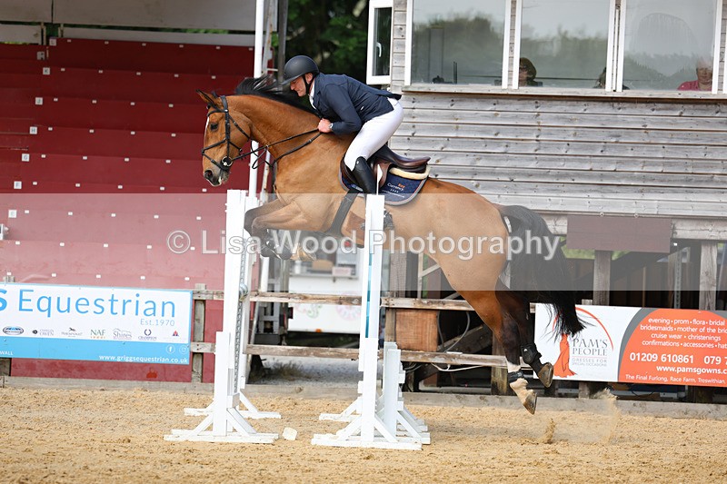 3E7A1192 - Class 14: Senior 1.15m Open