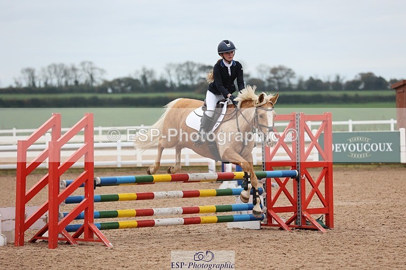 241116X-091637-00220 - Cls 05 Pony Intro 80