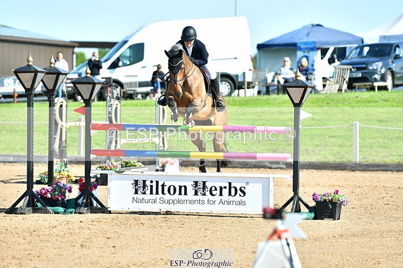 230720A-093106-01731 - Cls 1, 2 Star Small 1.30m