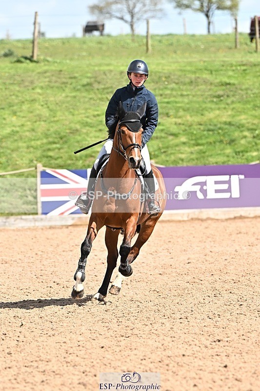 250416-131336-00967 - Cls 4 Newcomers and 1.10m