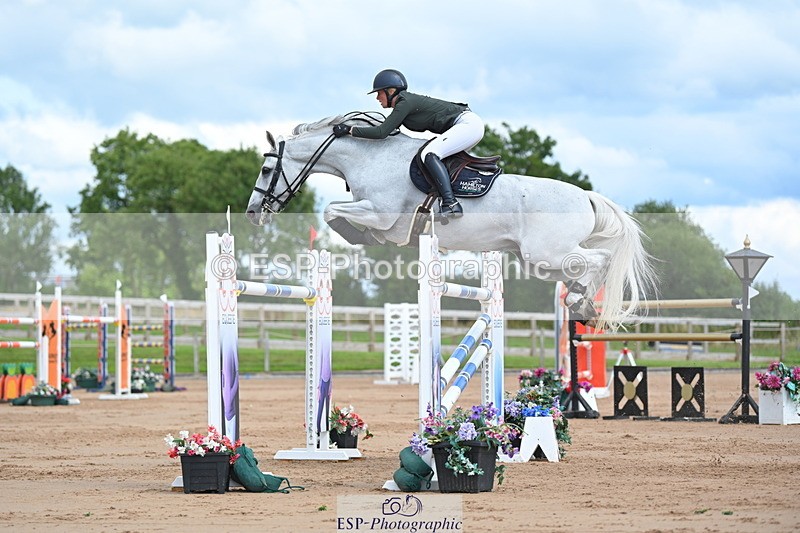 230721A-155308-07474 - Cls 10, 2 Star Big 1.45m Start to break