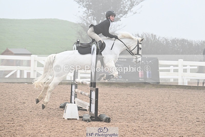 260308-142952-03234 - Cls 15 British Novice and 80cm