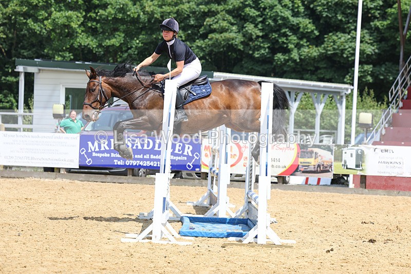 3E7A5921 - Class 5: Senior 95cm