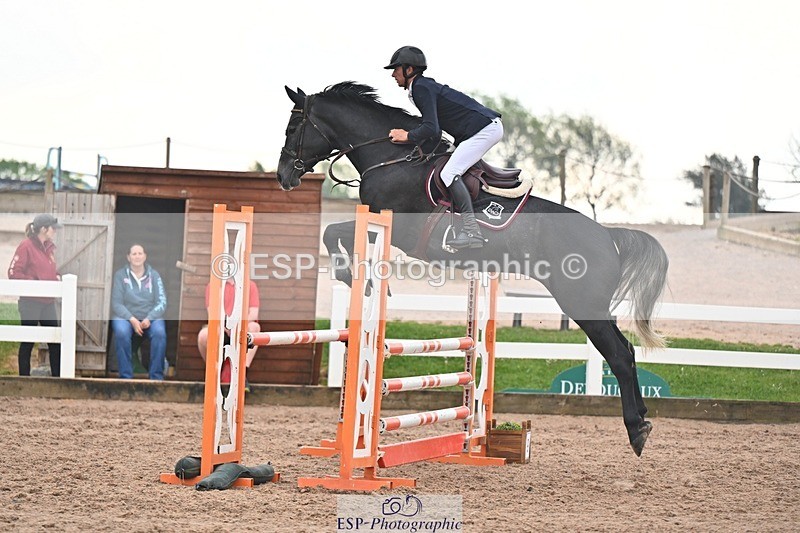 260508-084159-04220 - Cls 17 British Novice and 90cm Open