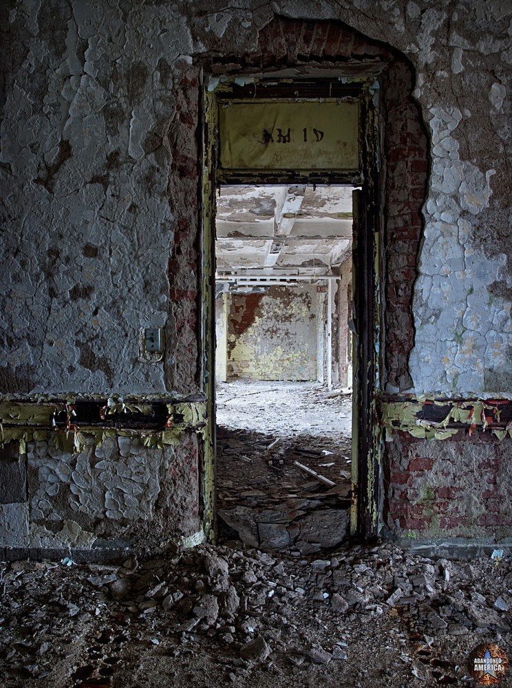 Abandoned Greystone Park Psychiatric Center | Tall Doorways - Greystone Park Psychiatric Center