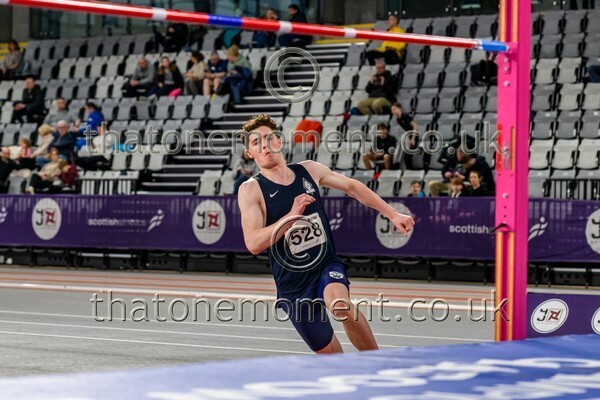 AgeInd25SAT-918979 - Field Male