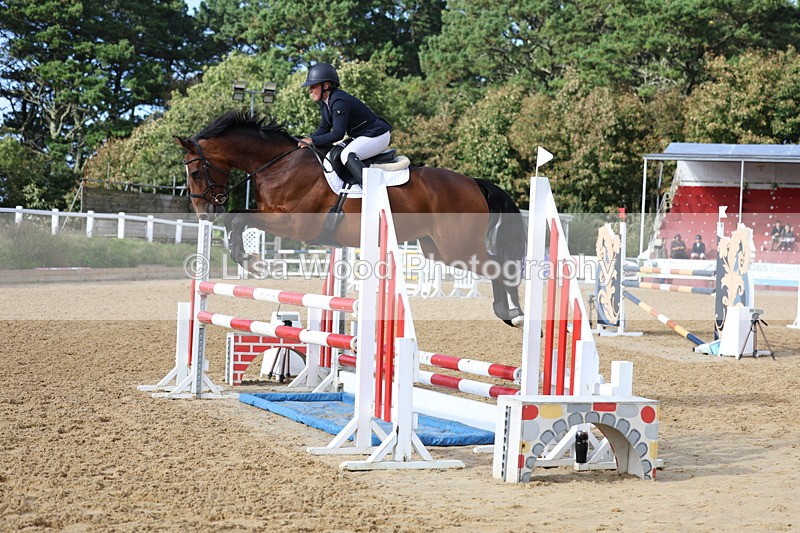 3E7A0635 - Class 13: Senior Newcomers/1.10m open