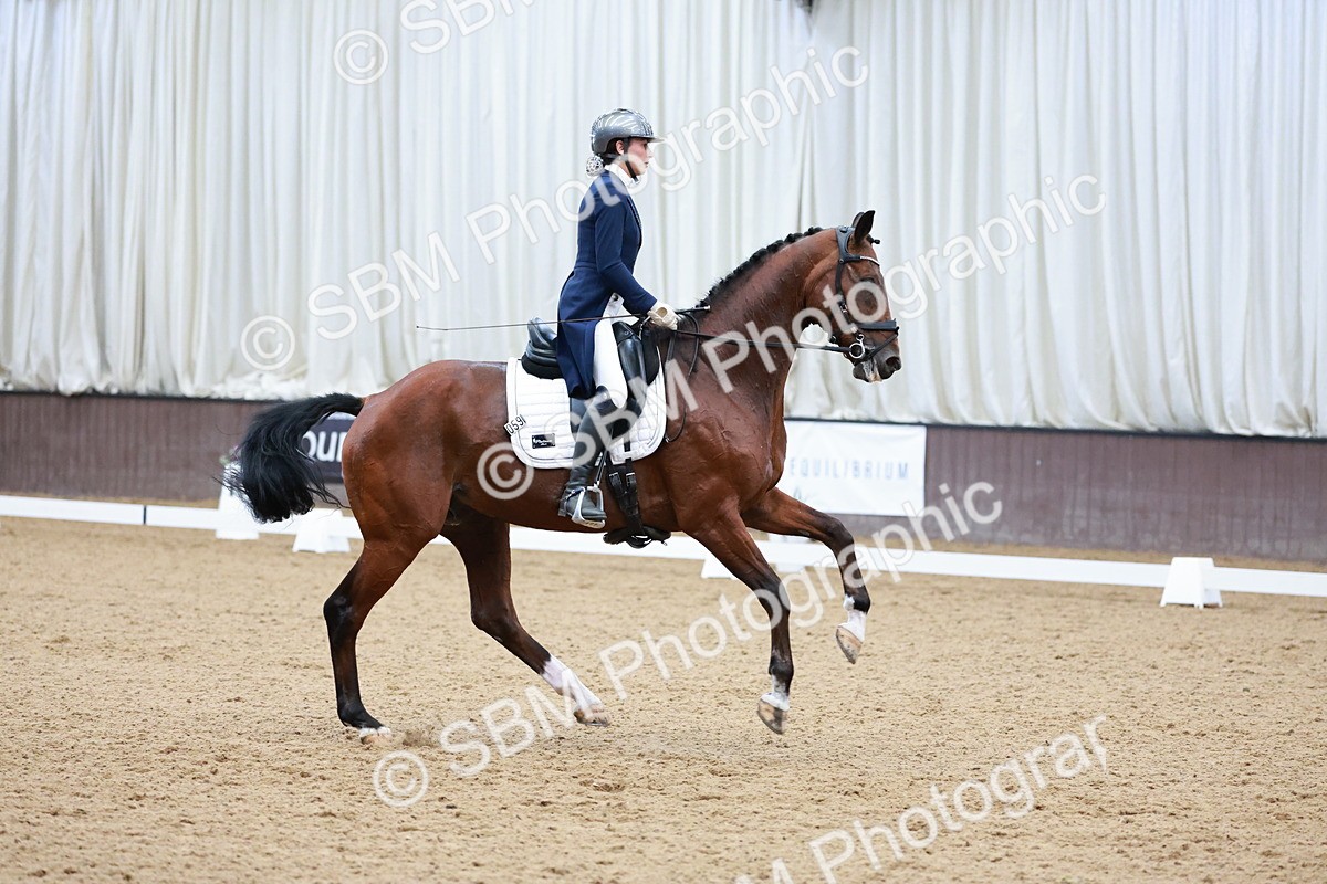 SBM_016444 - Class 5 - FEI INT II - 17.24-18.20