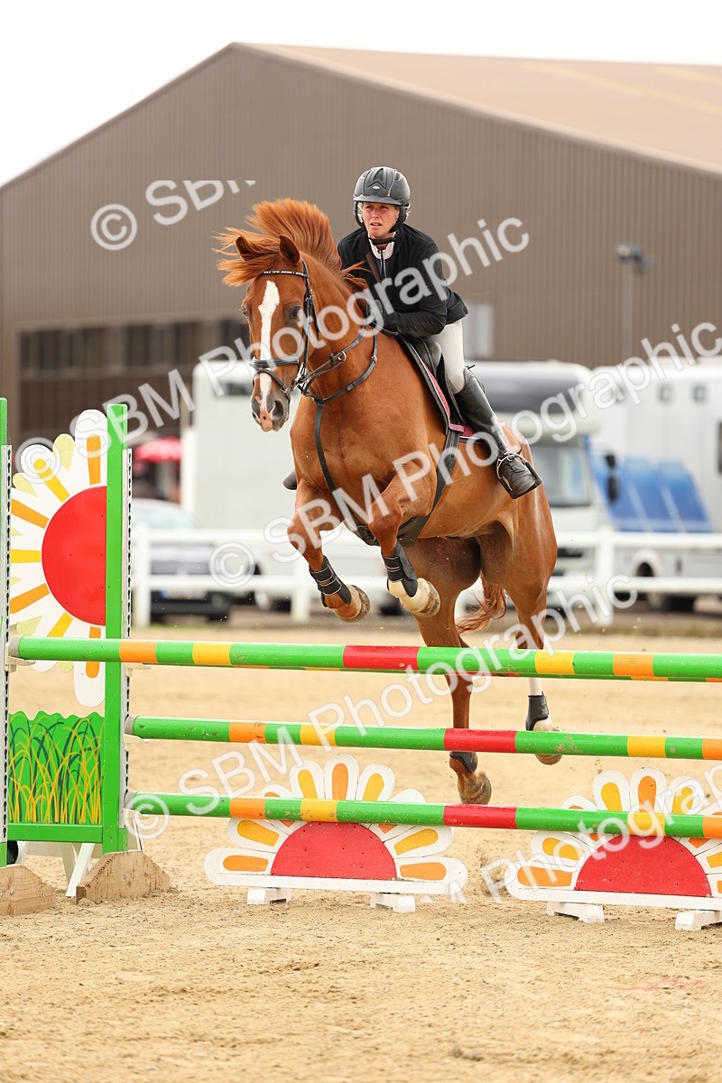 SBM_009905 - Class 3 - Senior Newcomers - 1.10m Open